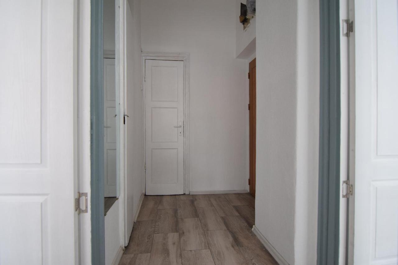 Resedinta Balcescu Apartment Букурещ Екстериор снимка