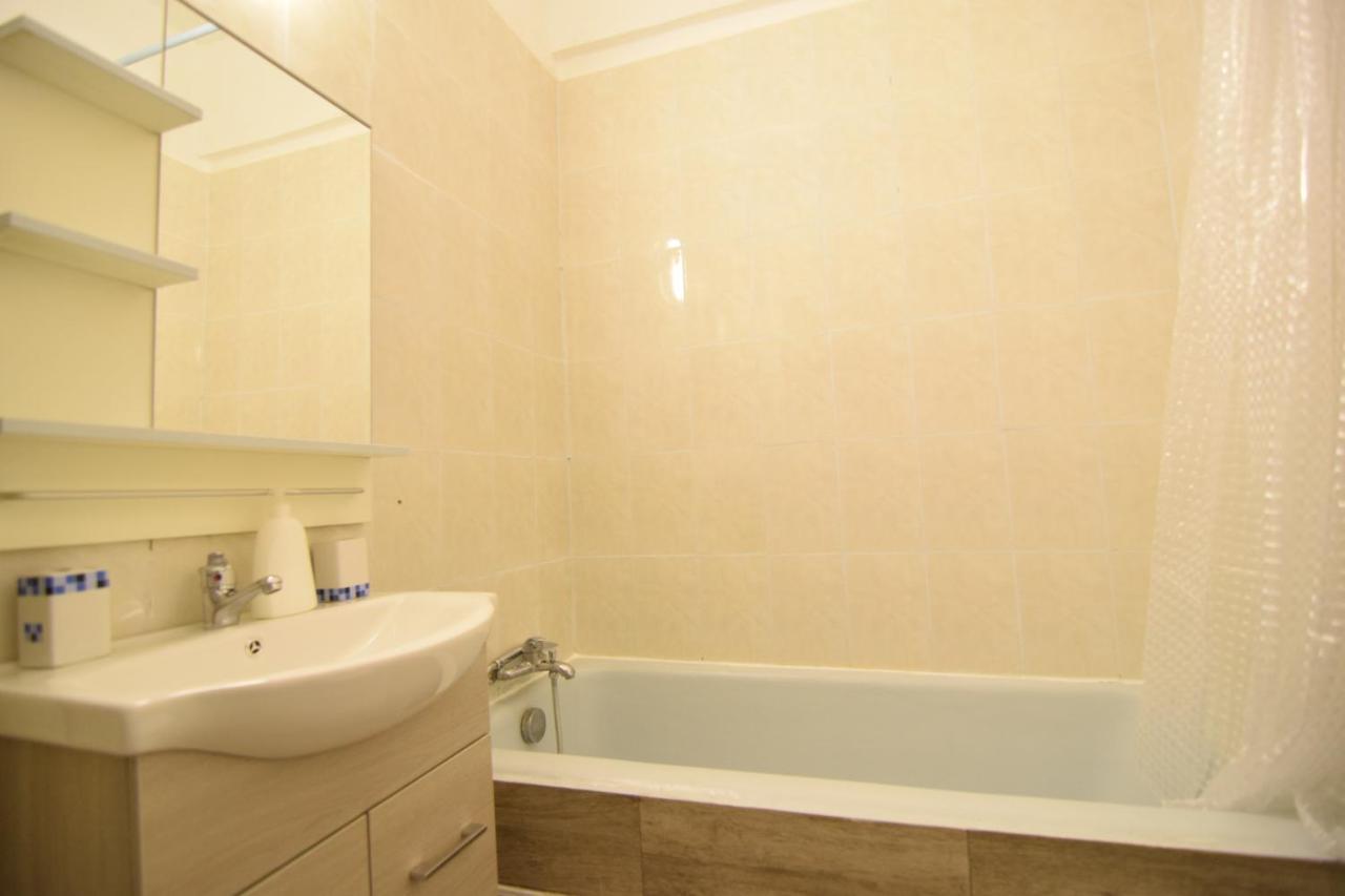 Resedinta Balcescu Apartment Букурещ Екстериор снимка