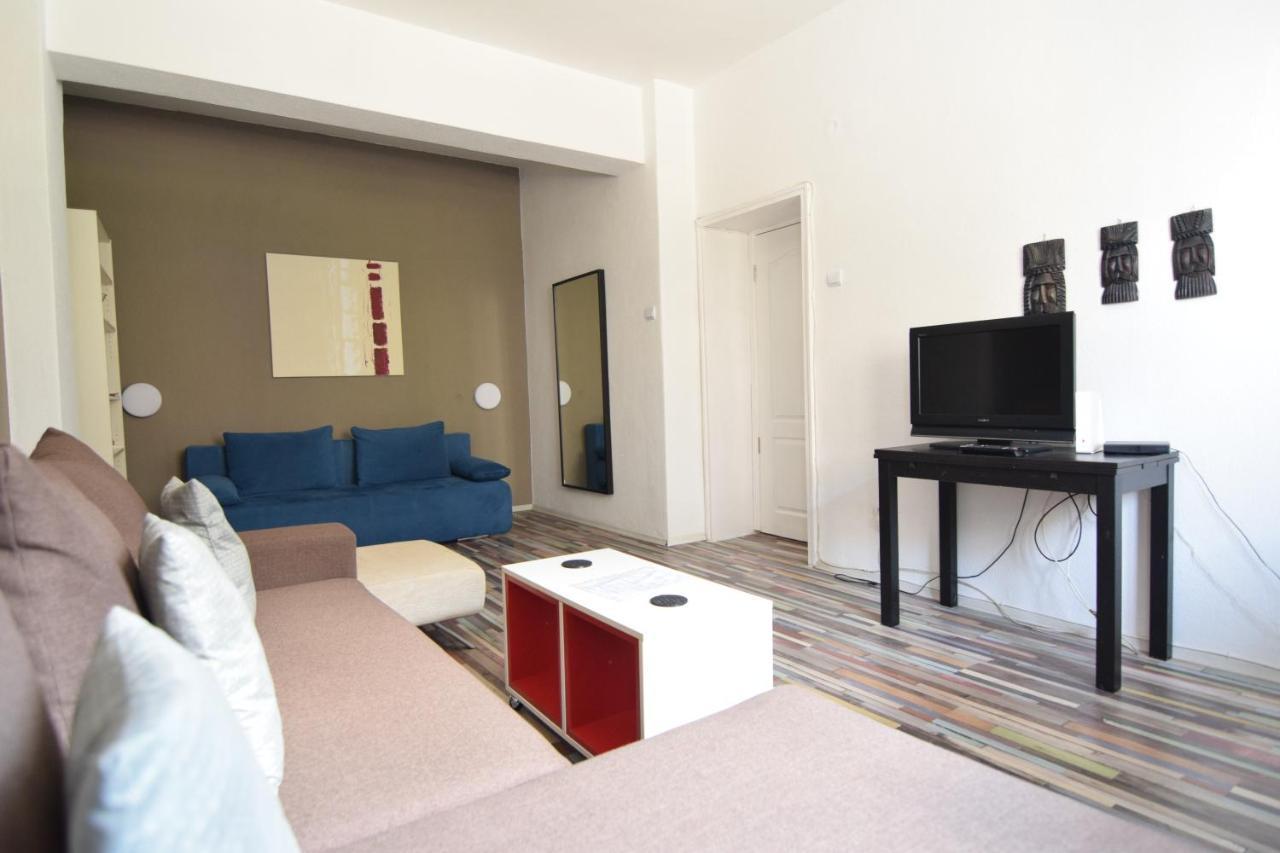 Resedinta Balcescu Apartment Букурещ Екстериор снимка